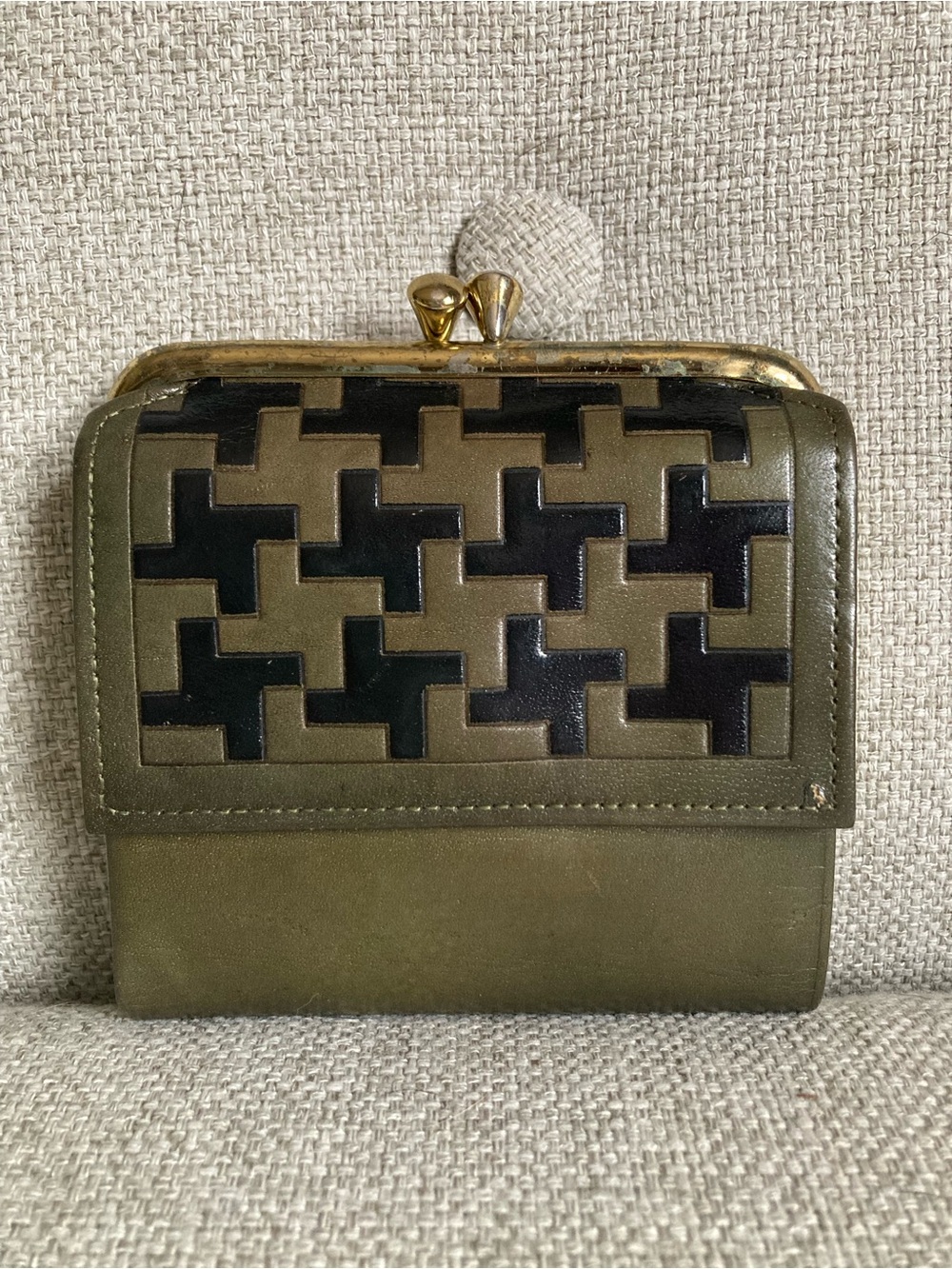 Vintage avocado green and black leather wallet